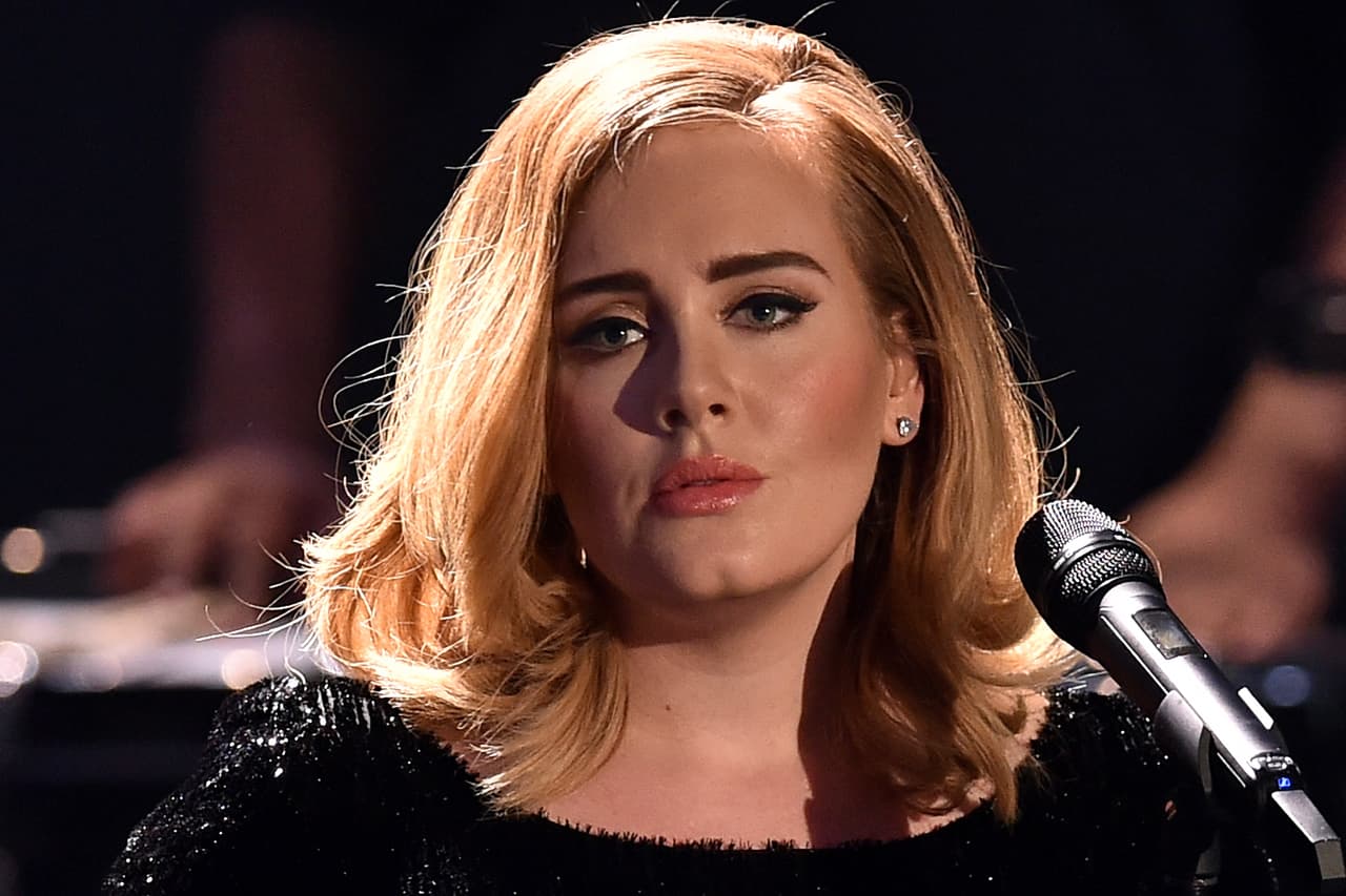 <b>Adele. </b>En febrero de 2016, cuando todavía Donald Trump competía por la nominación republicana, su campaña utilizó varios temas de la cantante británica para animar a sus seguidores en los mítines. “Adele no ha dado permiso para que su música se utilice para ninguna campaña política”, dijo un portavoz de la intérprete a 
<a href="https://www.cnn.com/2016/02/01/politics/adele-donald-trump-music/index.html"><u>CNN</u></a> en un comunicado.