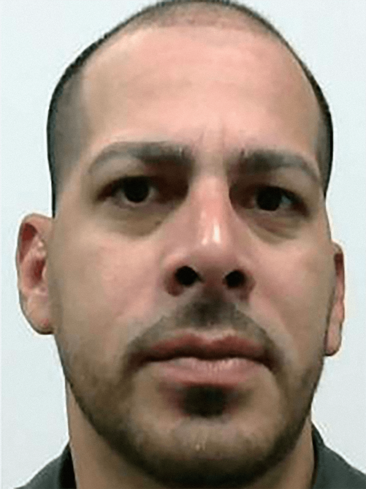 <b>Joel Cruz Figueroa</b>, alias 'Caballo',
<b> </b>de 38 años de edad asesinó a disparos a dos hermanos por encargo.