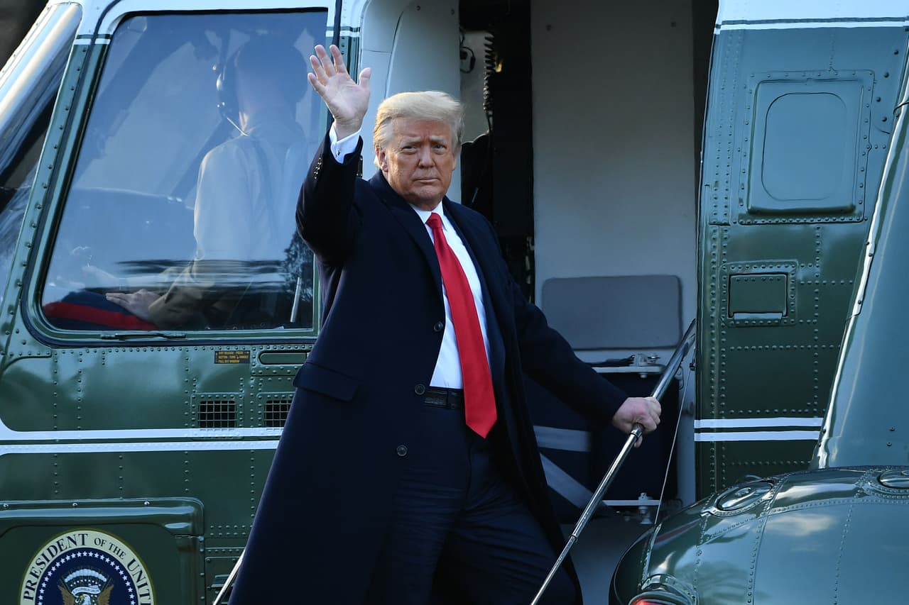 Abogado de Raleigh se une al equipo de defensa de Donald Trump para su juicio político
