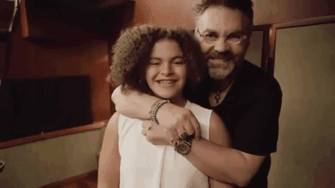 La primera vez que Lucerito dio a conocer su gusto por la música fue en 2018, cuando interpretó junto a su padre el tema 'Vencer el amor'. Su exposición ha sido paulatina, sin embargo, este 2021 se ha posicionado en el gusto del público por sus recientes actuaciones junto a sus padres.