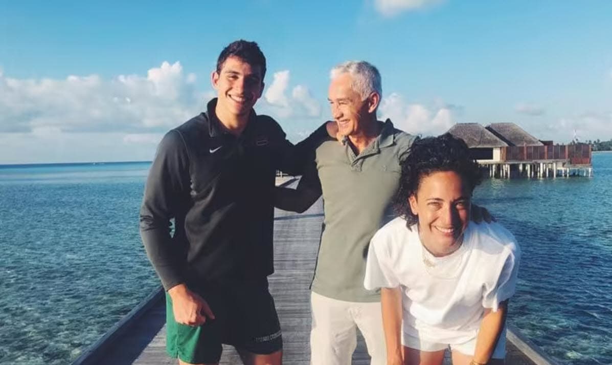 Pero el pasado fin de semana, su hija no fue el único orgullo para Jorge Ramos. También Nicolás, el menor. 
<br>