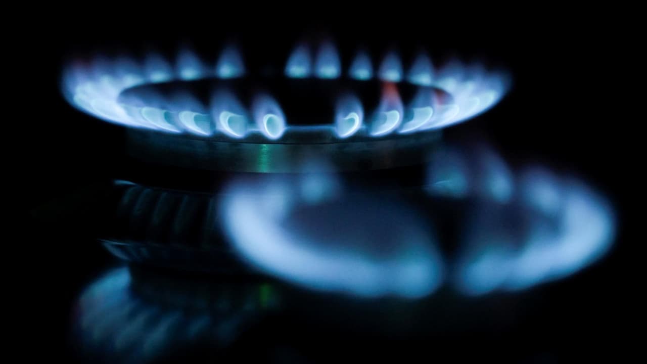 Dueños de restaurantes consideran la opción de cerrar sus puertas ante los altos precios del gas en Los Ángeles