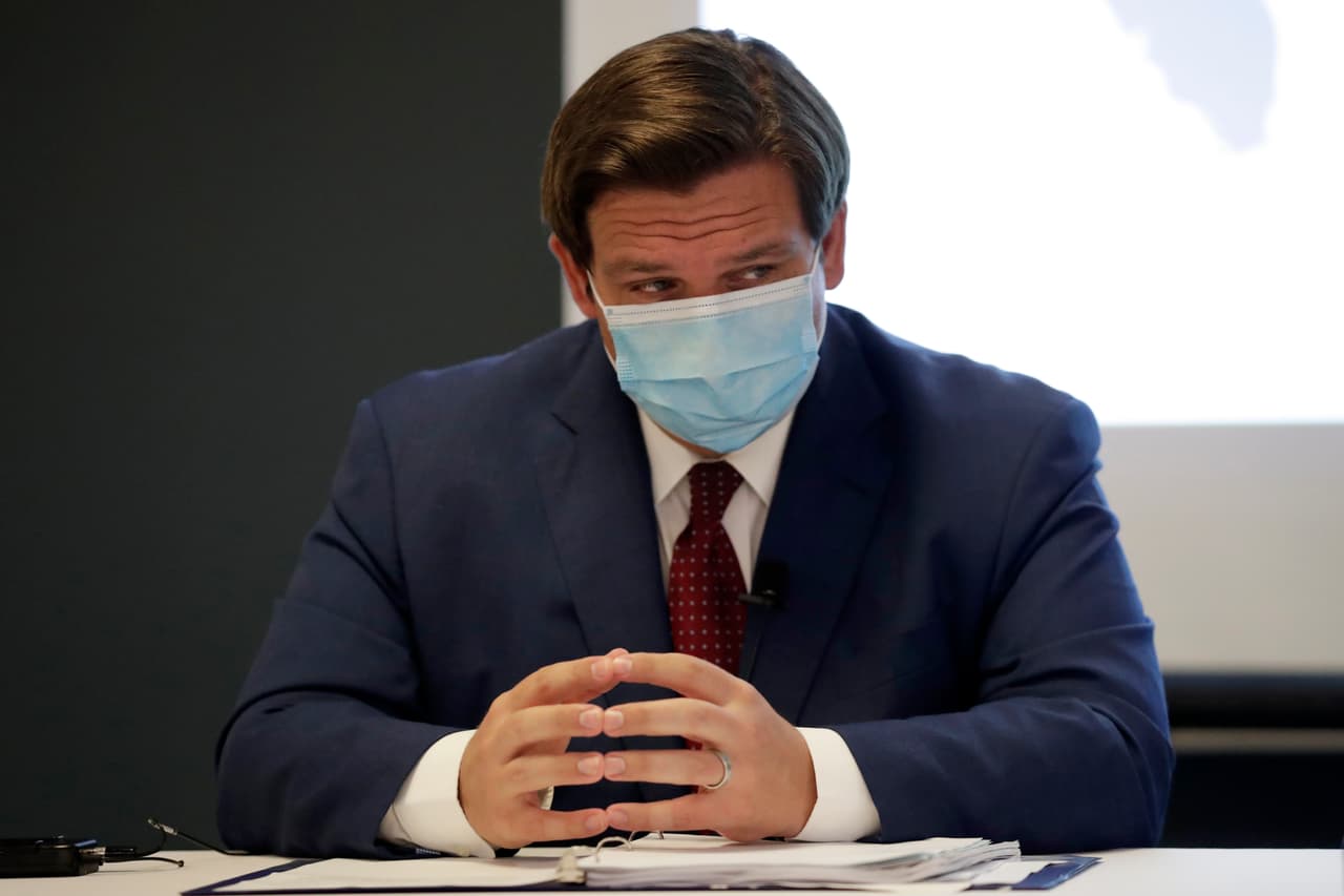 Demócratas de Florida llaman "fracaso" al manejo del gobernador DeSantis ante el repunte de casos por coronavirus 