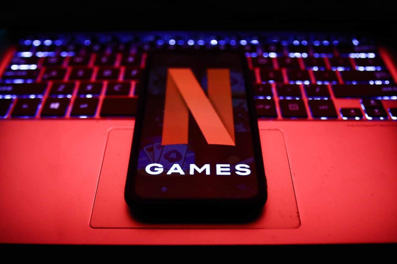 Los videojuegos no tienen costo adicional al estar incluidos con la suscripción y tampoco muestran publicidad mientras se juega.