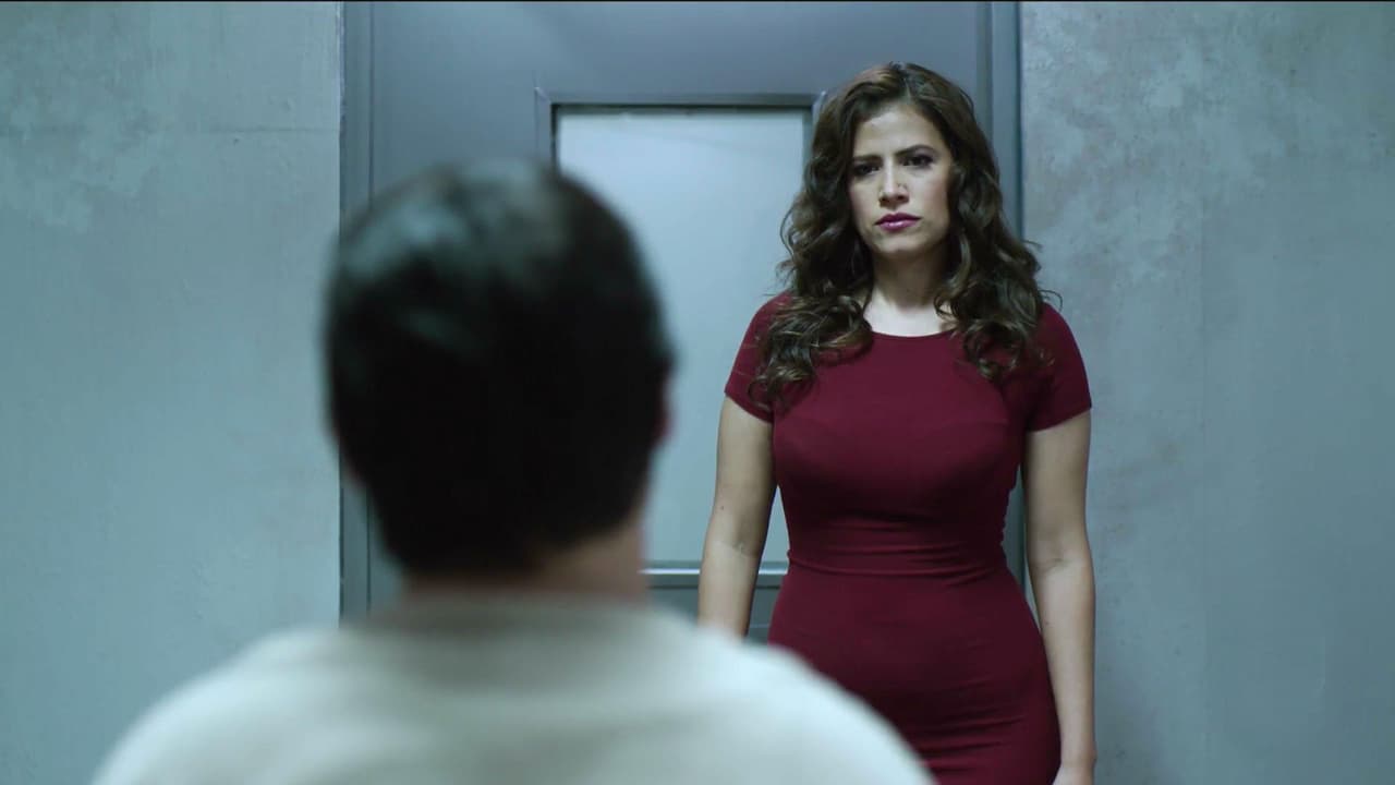 En el décimo capítulo de la serie 
<b><a href="https://www.univision.com/series/el-chapo">'El Chapo'</a></b>, 
<b><a href="https://www.univision.com/series/el-chapo/marco-de-la-o-es-joaquin-el-chapo-guzman-en-el-chapo">Joaquín Guzmán Loera</a></b> afinó los últimos detalles para escaparse del penal de Almoloya de Juárez.