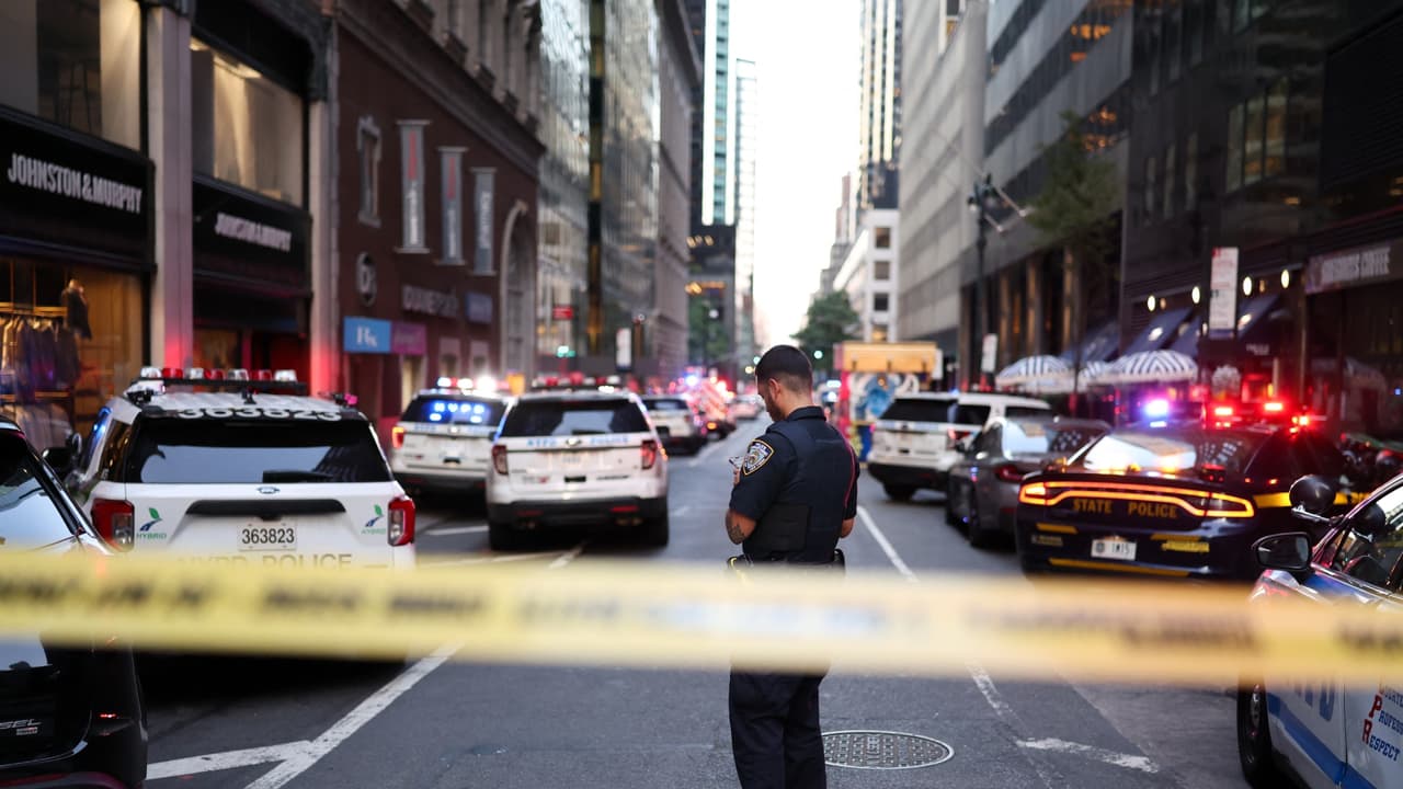 Alcalde de Nueva York da detalles sobre la investigación del tiroteo en un edificio de Manhattan