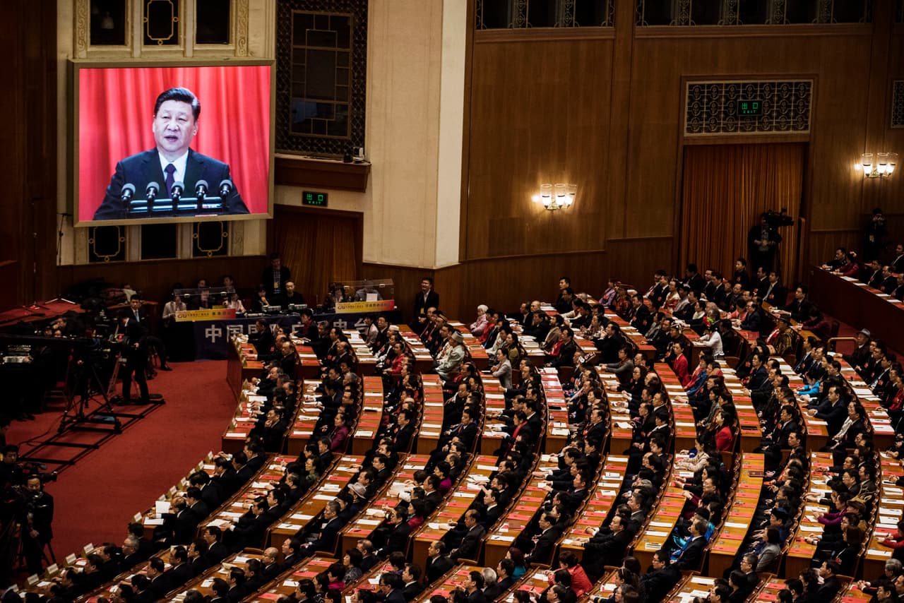 <b>Marzo 2018, Presidente por siempre. </b>El Congreso Nacional del Pueblo de China votó a favor de enmendar la constitución para permitirle a Xi Jinping, de 64 años, la posibilidad de ser presidente de por vida. Con esto el gigante asiático regresaría a una era de gobierno autocrático no visto desde Mao Zedong. Xi ha dejado claro la intención de China de recuperar el control sobre Taiwán.