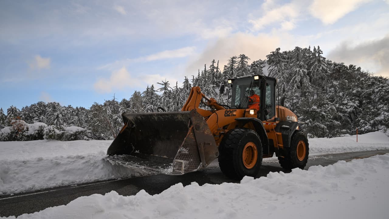 Fuerte tormenta de nieve afectará el tránsito automotor en el condado de Kern