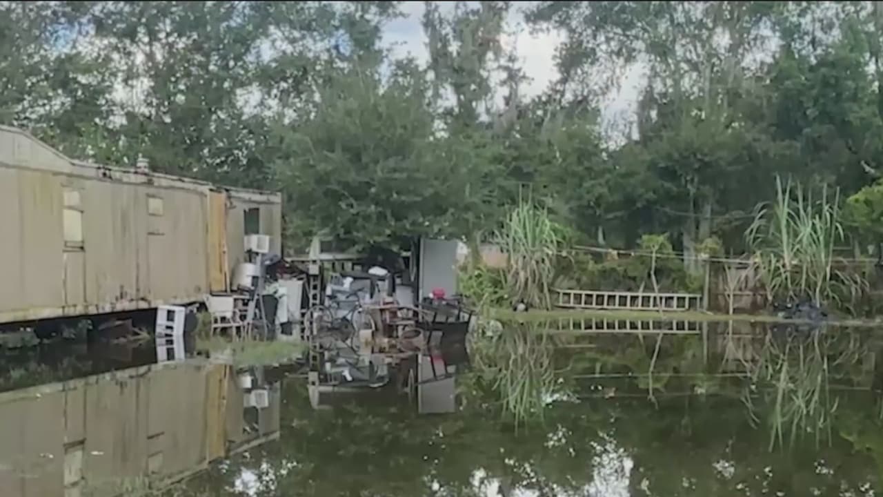 Residentes de casas móviles enfrentan un futuro incierto frente a riesgos de inundación