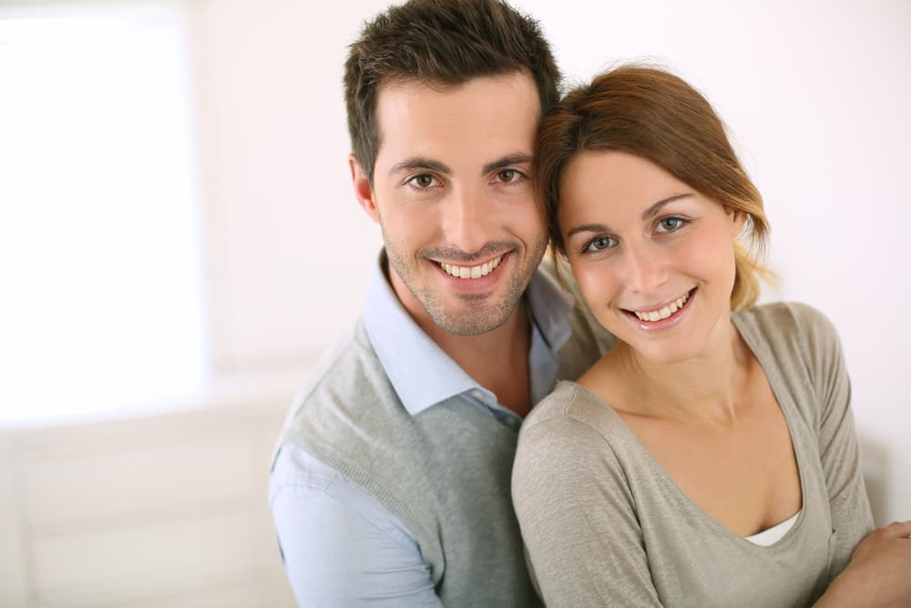 <b>Libra con Acuario, relación dinámica</b>
<br>Libra y Acuario son dos signos del mismo elemento, o sea, de aire y la dinámica que existe entre ambos es muy alta volviéndoles muy compatibles entre sí.