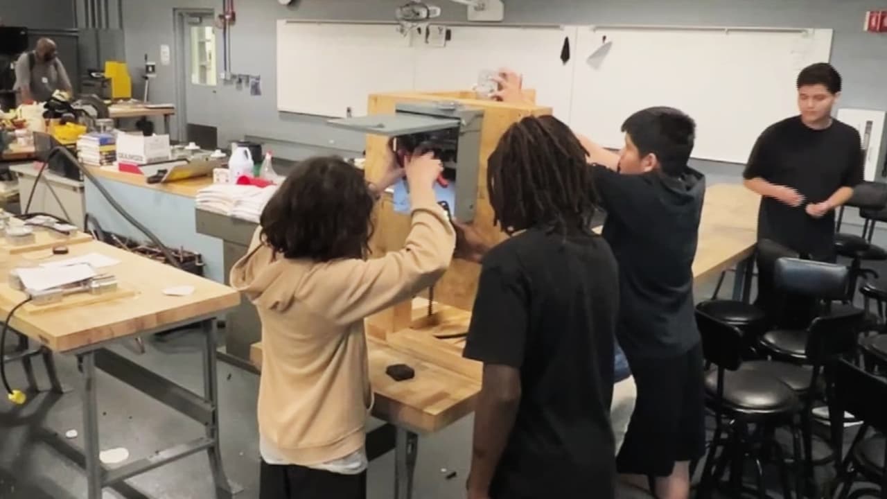 Niños exploran la ciencia y la tecnología en campamento de CPS: aquí te decimos cómo registrarte