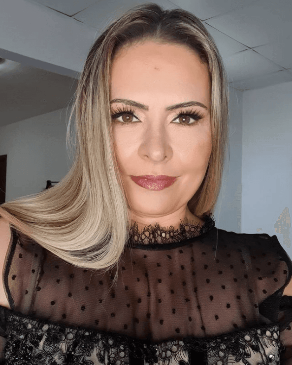 Seguidores y amigos famosos de la actriz le enviaron sus condolencias y muestras de amor, entre ellas la actriz 
<b>Mercedes Molto</b>: "Karyme princesa, lo siento mucho te mando un abrazo enorme, un ángel más en el cielo que te protegerá por siempre", se lee en la red social.