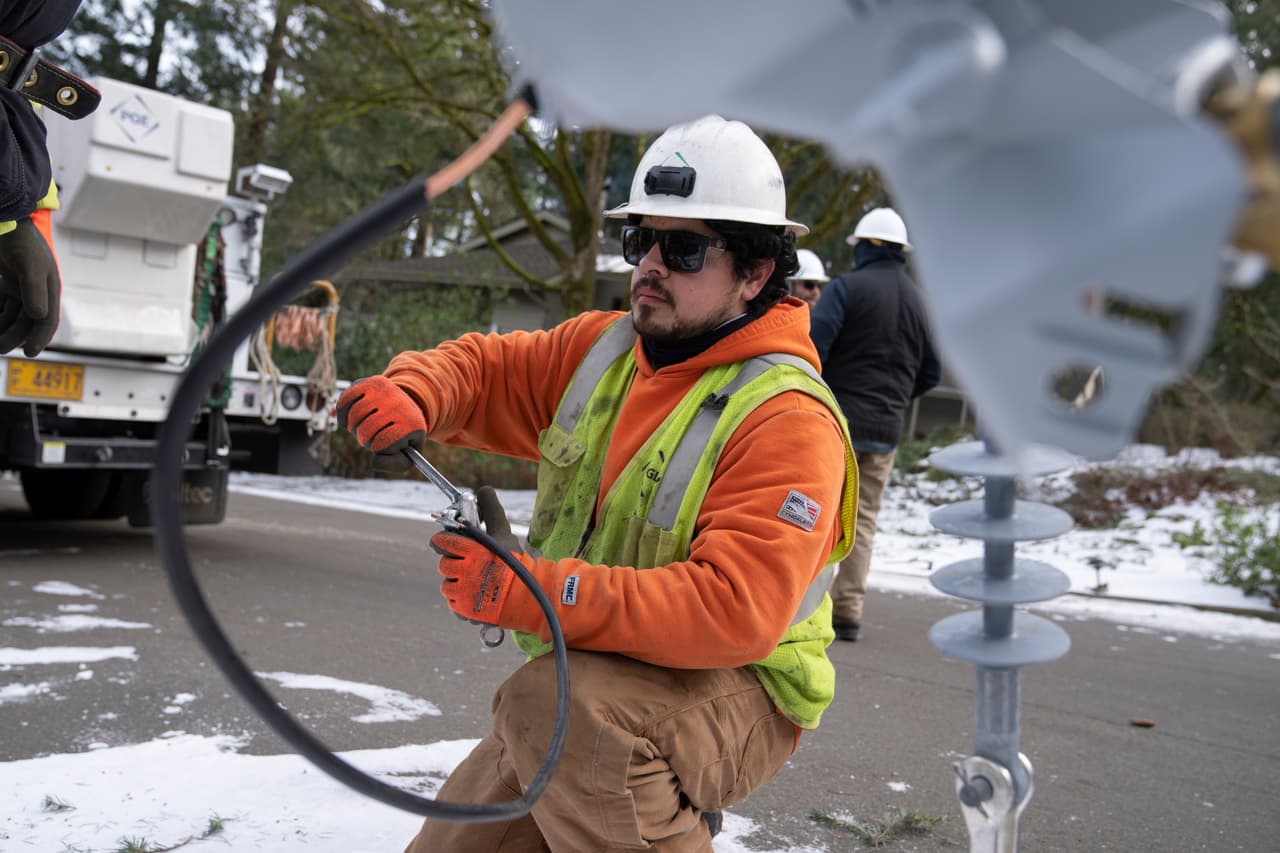 La economía de EEUU creó en enero la asombrosa cifra de 353,000 puestos de trabajo