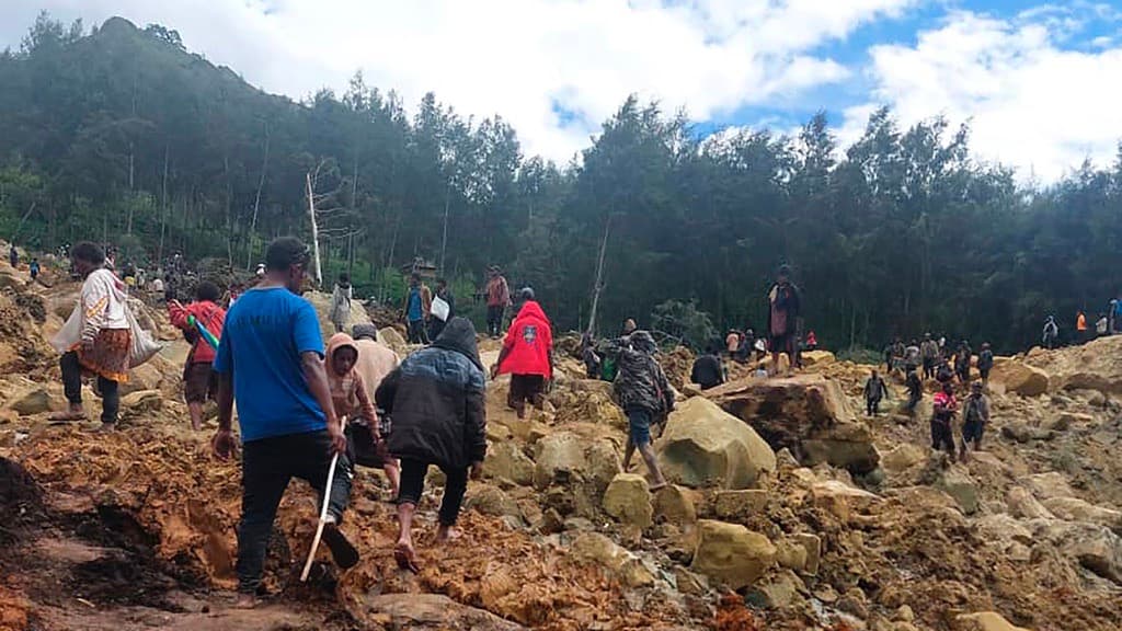 El apocalíptico deslave que se teme que dejó a unas 2,000 personas enterradas vivas en una isla del Pacífico