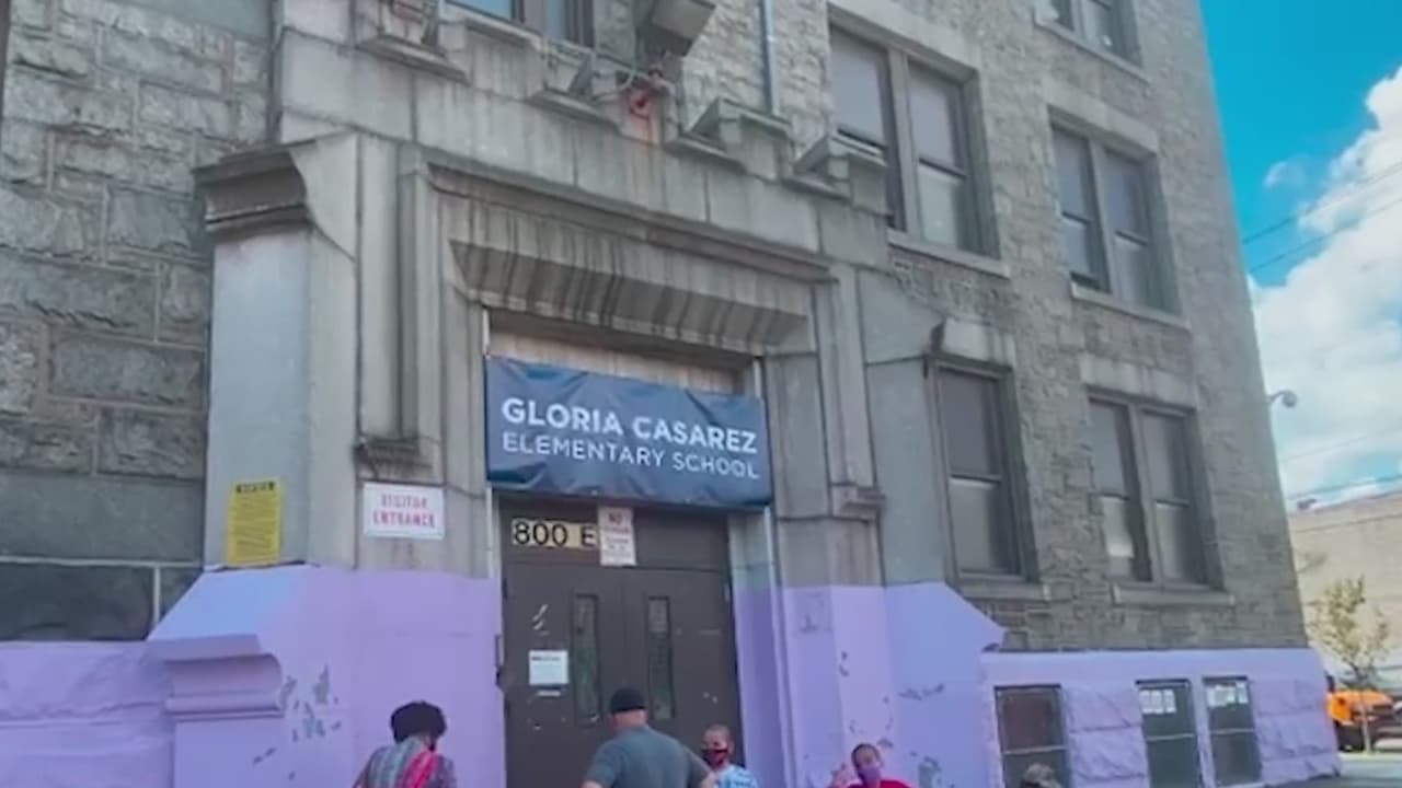 Mantener a estudiantes “seguros y felices”: el objetivo de escuelas de tiempo completo en Filadelfia