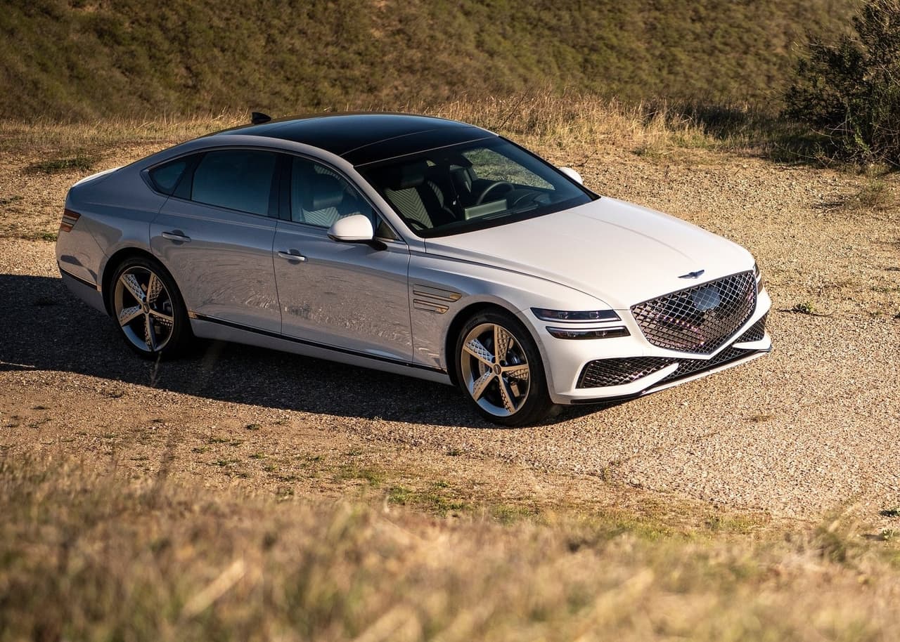 <h3 class="cms-H3-H3"><b>Categoría - Carros grandes de lujo</b></h3>
<br>
<br>Audi A6 
<br>Audi A6 Allroad 
<br>Audi A7 
<br>Genesis G70 fabricados después de junio 2021
<br>Genesis G80 
<br>Genesis G90 
<br>Mercedes-Benz E-Class con el sistema de prevención de choque frontal