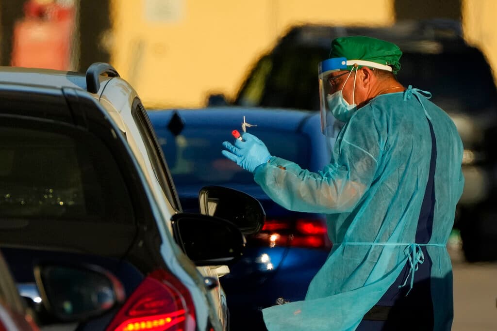 Casos de covid-19 aumentan en Arizona mientras Maricopa es el condado con más contagios