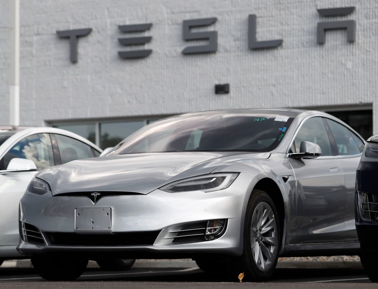Tesla trasladó oficialmente su sede corporativa de Silicon Valley a una gran fábrica en construcción en las afueras de Austin, Texas. Mira más detalles.