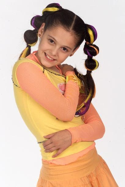 <b><a href="http://www.univision.com/temas/allisson-lozz">Allisson Lozz</a></b> comenzó su carrera artística en el reality show 'Código fama' a los 10 años.