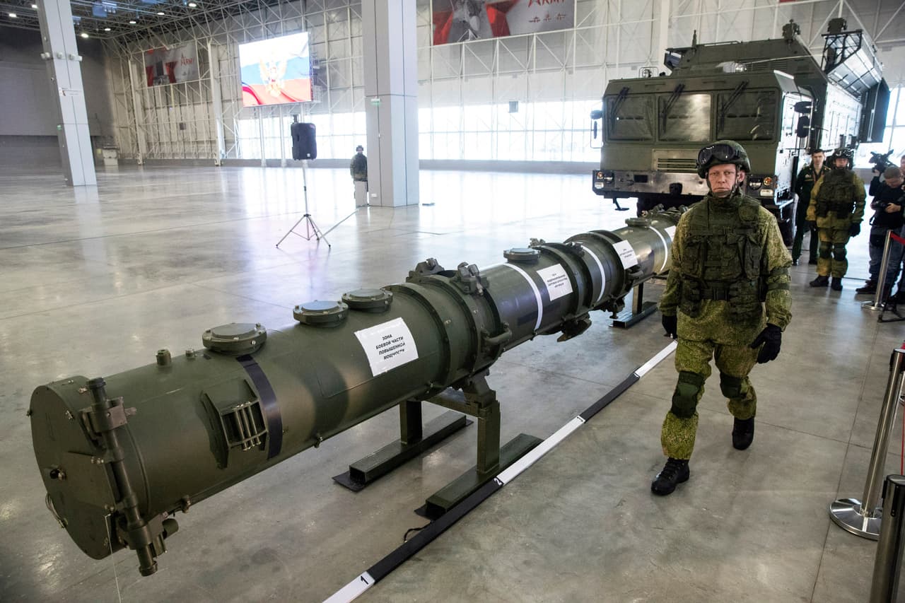 Matveevsky dijo que el misil 9M729 solo difiere del modelo anterior en que tiene una ojiva más poderosa y un sistema de guía que mejora su precisión.