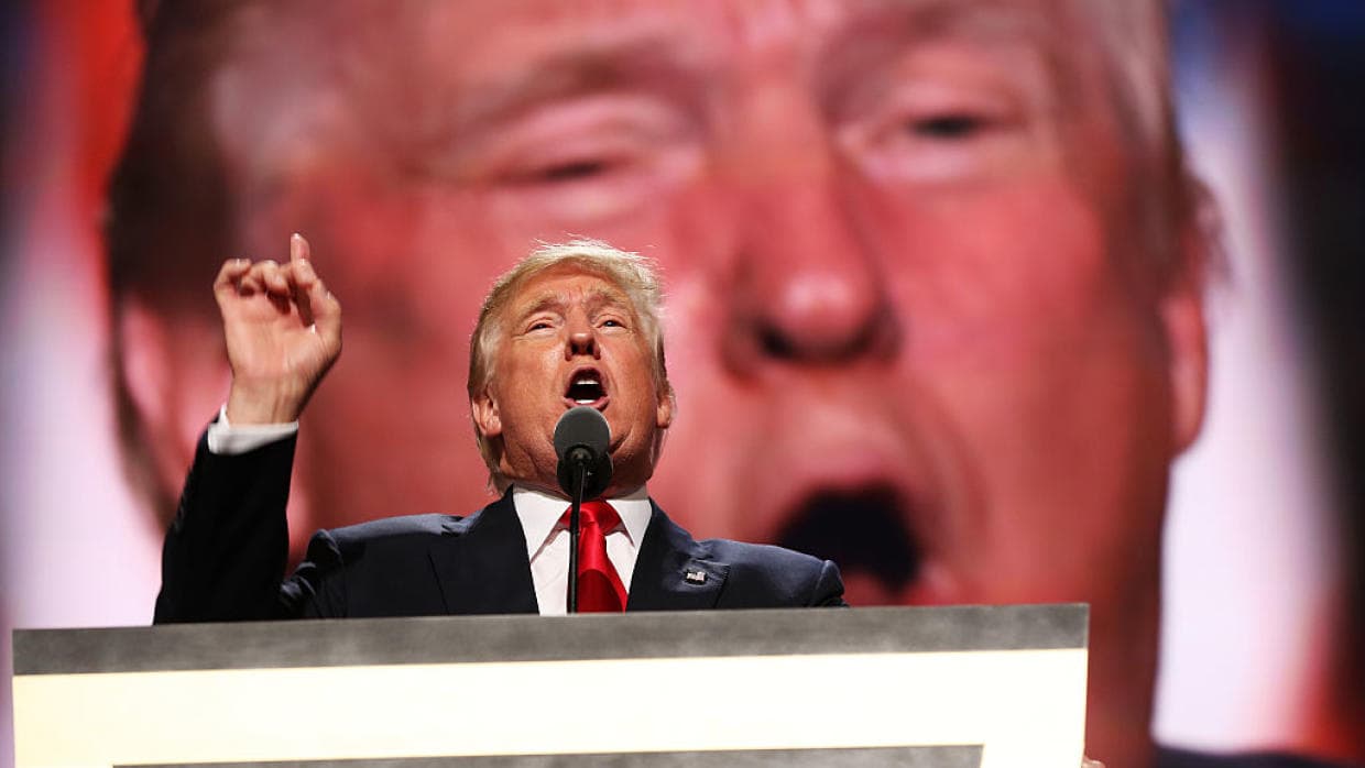 Qué es la Ley de Enemigos Extranjeros que Trump podría invocar para sus deportaciones masivas