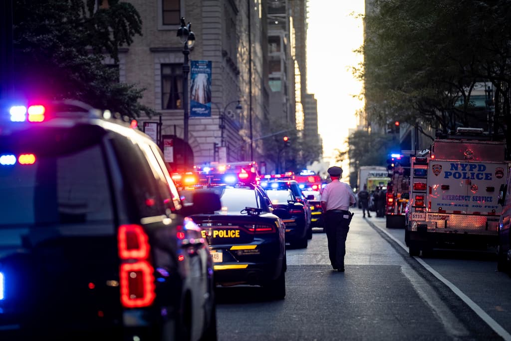 El error que sospechan cometió el atacante que mató a 4 personas buscando la sede de la NFL en NYC