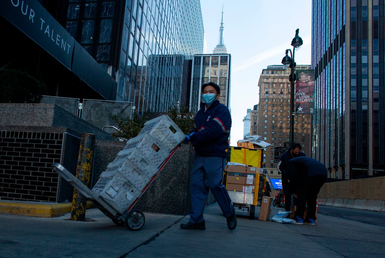 <b>NUEVA YORK |</b> El salario mínimo en este estado subió a $13.20 por hora, desde $12.50, a partir del 31 de diciembre del 2021. Pero en los condados de Nassau, Suffolk y Westchester fue elevado a $15 por hora.