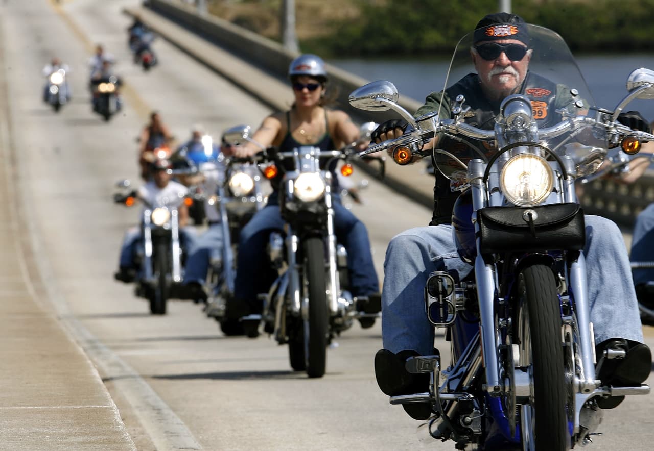 <b>El total de motociclistas que murieron en accidentes en Florida en 2023 fueron</b>: Miami-Dade (62), Hillsborough (38), Broward (34), Duval (30), Volusia (29), Lee (25), Marion (22), Brevard (21), Pasco (21) y Orange (20).