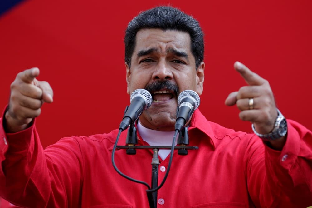 Nicolás Maduro amenaza con "prisión" a los opositores si le hacen un juicio político