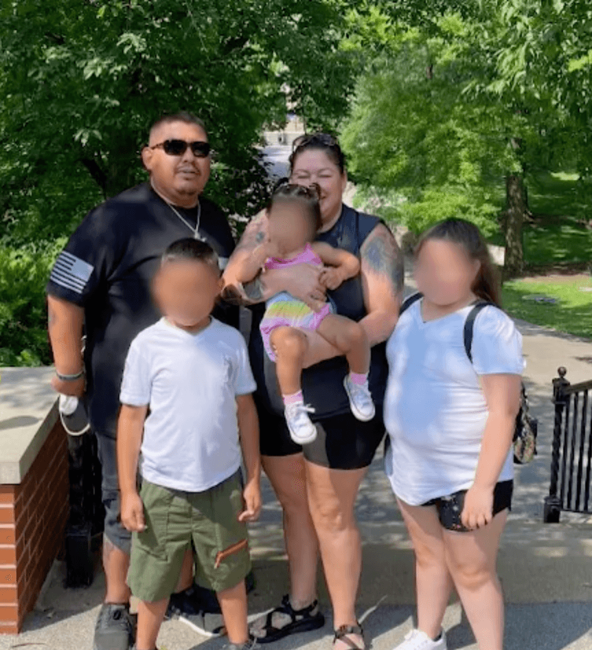La familia también celebraba que todos habían vencido al covid-19 a penas una semana atrás. Fue la abuela quien pidió durante su cuarentena ir al concierto una vez dieran negativo al 
<a href="https://www.univision.com/temas/coronavirus">coronavirus</a>.