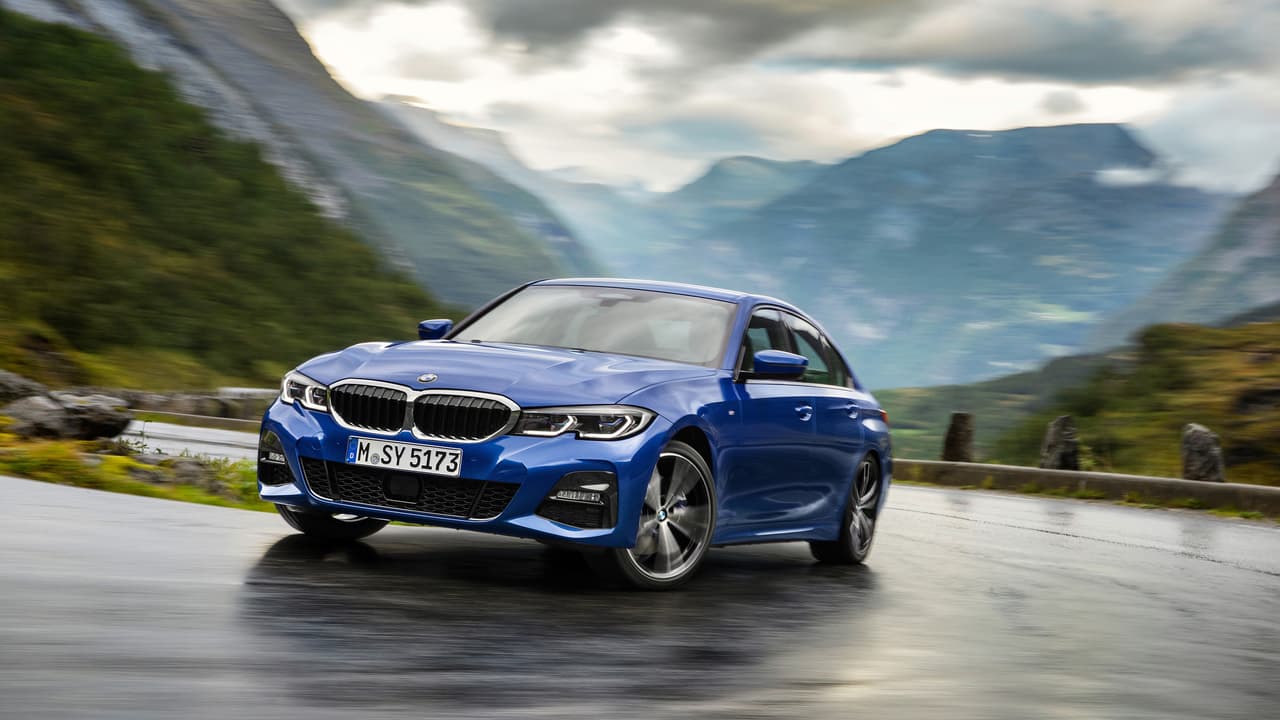 BMW acaba de revelar la séptima generación del 
<b>BMW Serie-3 </b>en el marco del 
<b>Auto Show de París</b>, el salón de Automóvil bianual de la ciudad luz, uno de los más importantes del mundo.