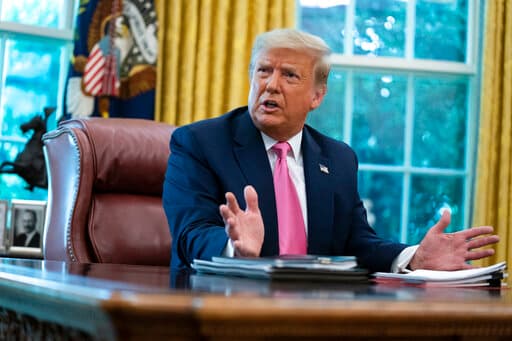 Trump ordena al Censo no contar a los indocumentados en un memo de dudosa legalidad y difícil de cumplir 