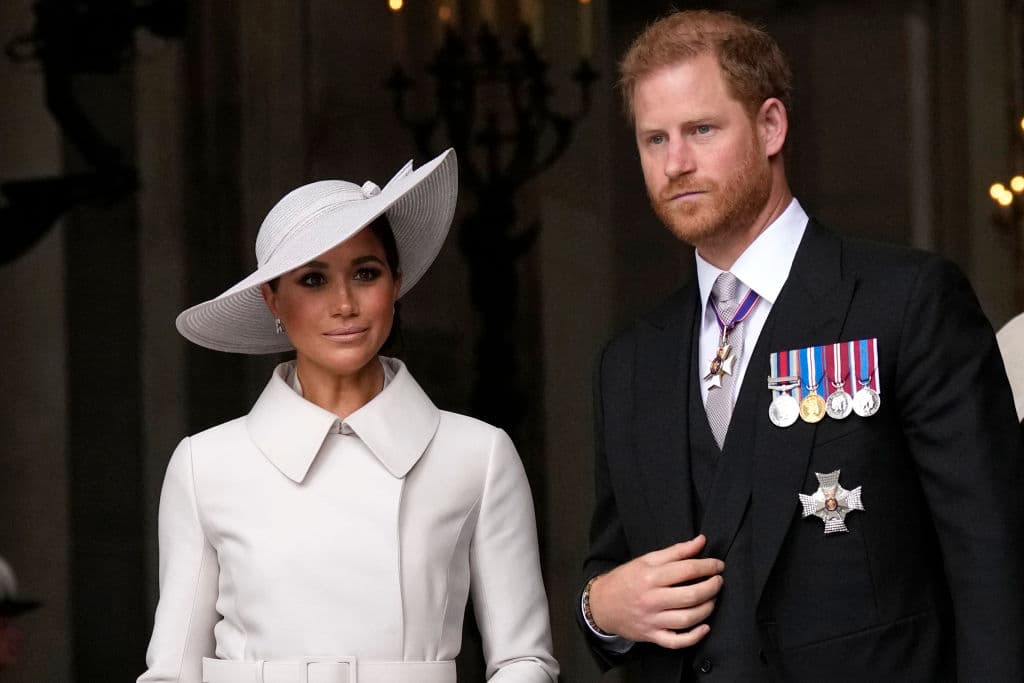 Dicha situación habría causado la furia de los duques de Sussex, de acuerdo con una fuente que cita el portal. 
<br>