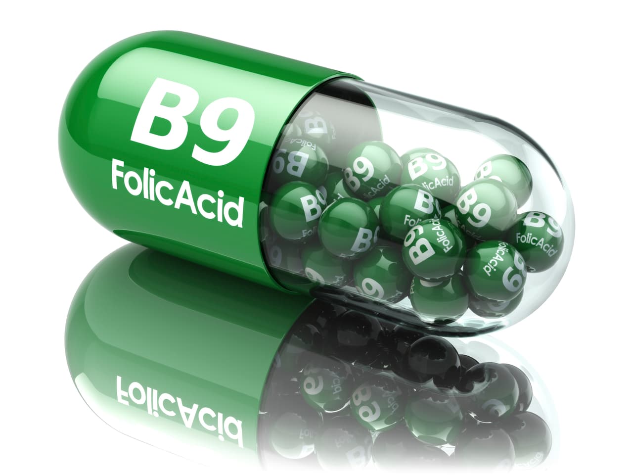 El folato, una vitamina B, se encuentra de forma natural en frutas y verduras, mientras que la versión sintética, el ácido fólico, se utiliza en los suplementos y para fortificar alimentos como cereales, panes y harina de maíz.