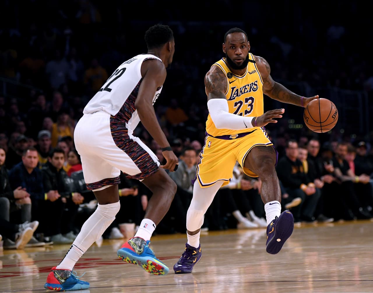 La 
<b>NBA</b> pospuso la temporada después de que se conociera que un jugador está contagiado de coronavirus.