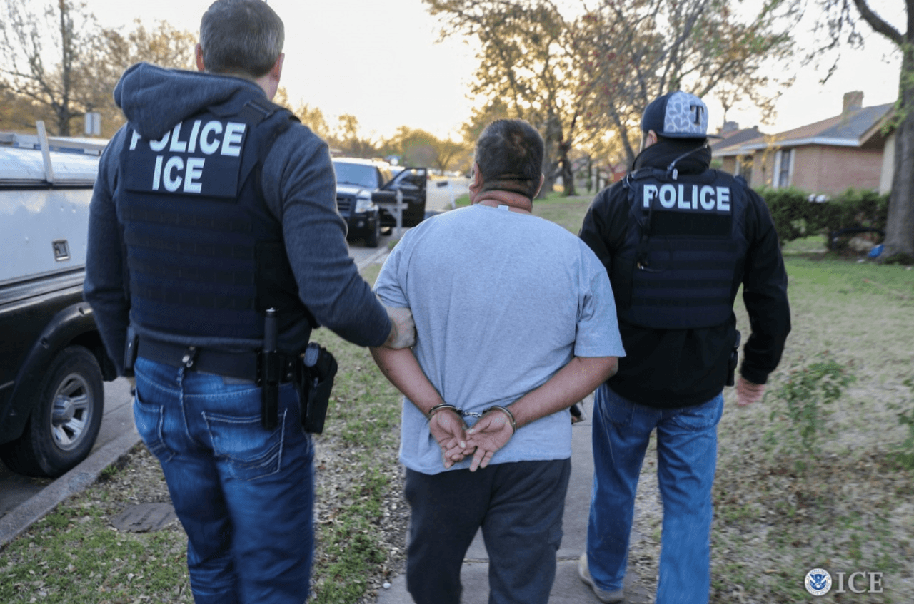 ICE realizó un operativo del 20 al 22 de marzo en el norte de Texas y Oklahoma.