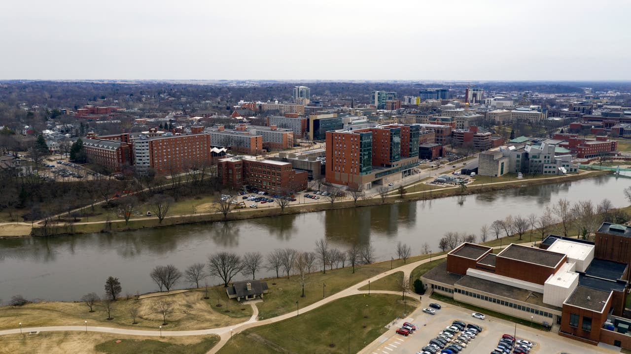 <b>Puesto 13. Iowa City (Iowa)</b>
<br>
<br>Las ciudades con menos bienestar financiero en sus residentes son Brownsville-Harlingen (Texas), Pocatello (Idaho), El Centro (California), McAllen-Edinburg-Mission (Texas) y Farmington (Nuevo México).
<br>
