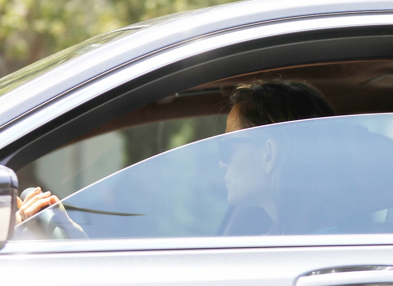 En abril pasado, cuando 
<b><a href="https://www.univision.com/famosos/jlo-y-ben-affleck-se-comprometen-anillo-diamantes" target="_blank">Jennifer López confirmó que estaba comprometida</a></b> con Ben Affleck, se reportó que Jennifer Garner estaba "feliz por" su exesposo.
<br>