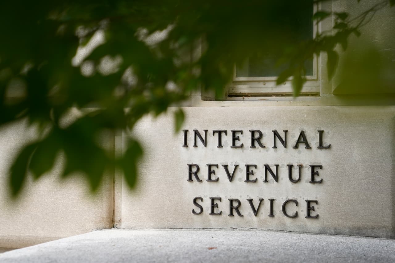 El IRS planea despidos masivos: ¿afectará tu reembolso de impuestos este año?