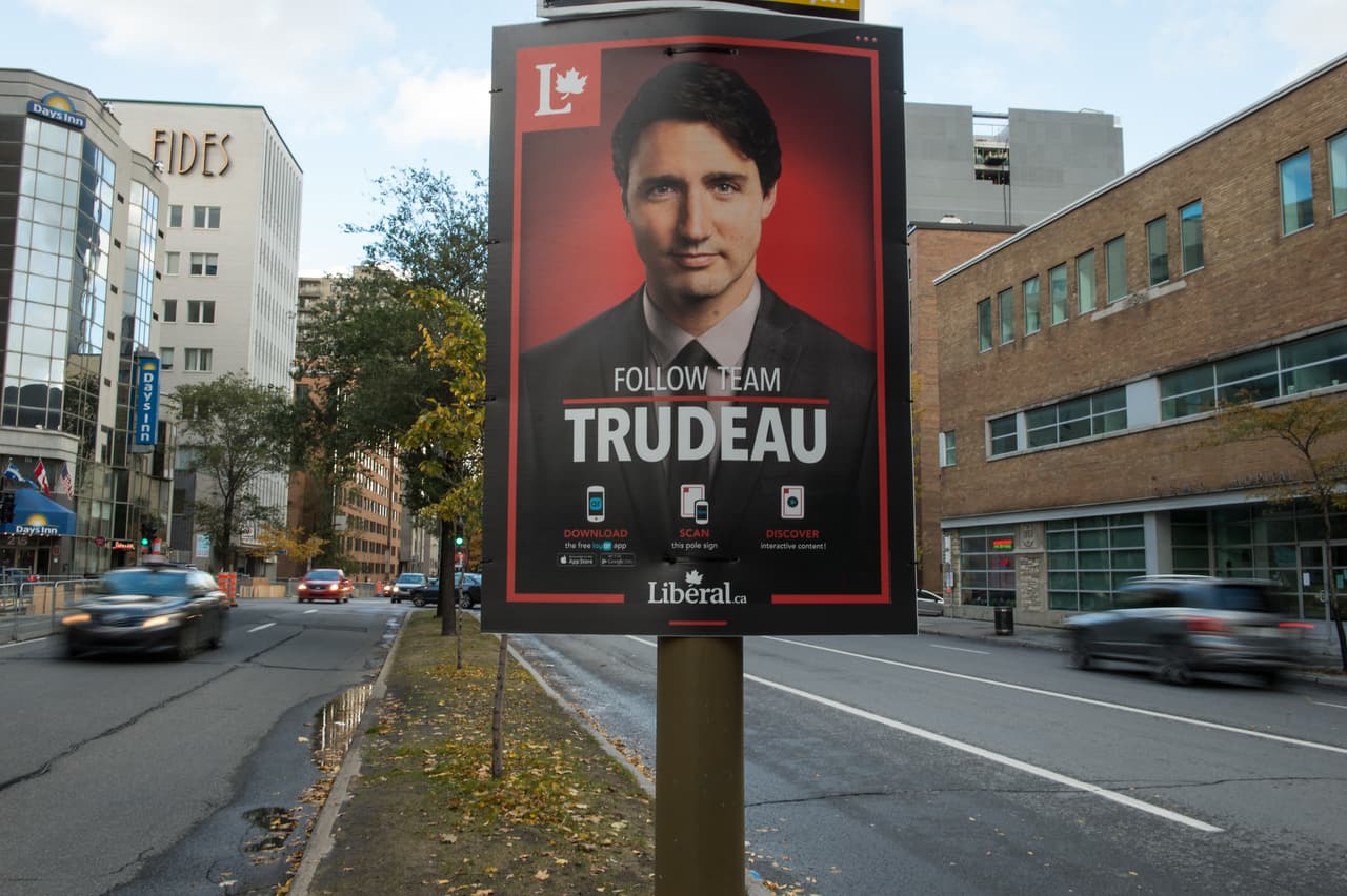 <b><a href="http://www.univision.com/noticias/paradise-papers/el-principal-recaudador-de-fondos-de-justin-trudeau-esta-vinculado-a-maniobras-fiscales-offshore">El principal donante del primer ministro de Canadá</a></b>, Justin Trudeau, se llama Stephen Bronfman y ha tenido una relación por años con el mundo offshore. Trudeau fue elegido en medio de una promesa de justicia social y lo que él llamó justicia fiscal (considera injusto que la clase media y los más pobres paguen más impuestos que la gente rica y poderosa).
<br>