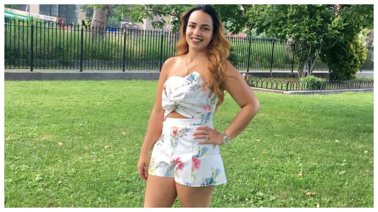 La maestra de 33 años también era muy querida por sus alumnos y otros maestros de BelovED Community Charter School, donde daba clases. “Era una muy buena maestra”, dijo un vocero de esa escuela, 
<b>“una persona maravillosa que realmente se preocupaba por mucha gente". </b>