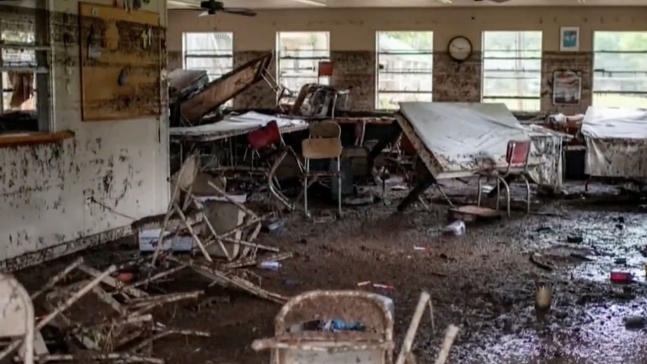 Imágenes de la tragedia: así quedó el campamento de niñas arrasado por las inundaciones en Texas