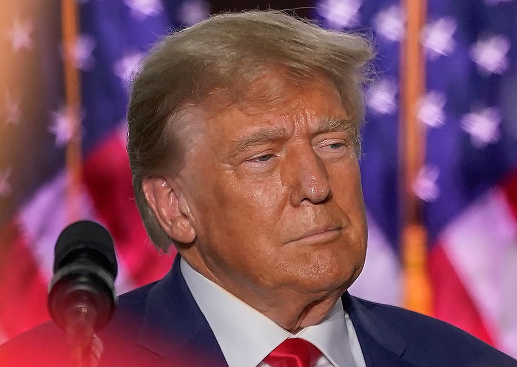 Publican el audio del momento en que Trump enseña documentos secretos y reconoce que no habían sido desclasificados