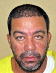<h3 class="cms-H3-H3">Luis Alberto Rodríguez Castro</h3>
<br>
<br>De nacionalidad hondureña, este fugitivo tuvo su último domicilio conocido en Carolina del Norte. 
<br>
<br>La agencia lo busca por 
<a href="https://www.ice.gov/most-wanted/rodriguez-castro-luis-alberto" target="_blank">homicidio negligente y homicidio vehicular.</a>
<br>