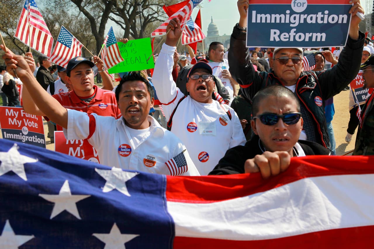 La reforma migratoria enfrenta a demócratas y republicanos tras elección del nuevo Congreso