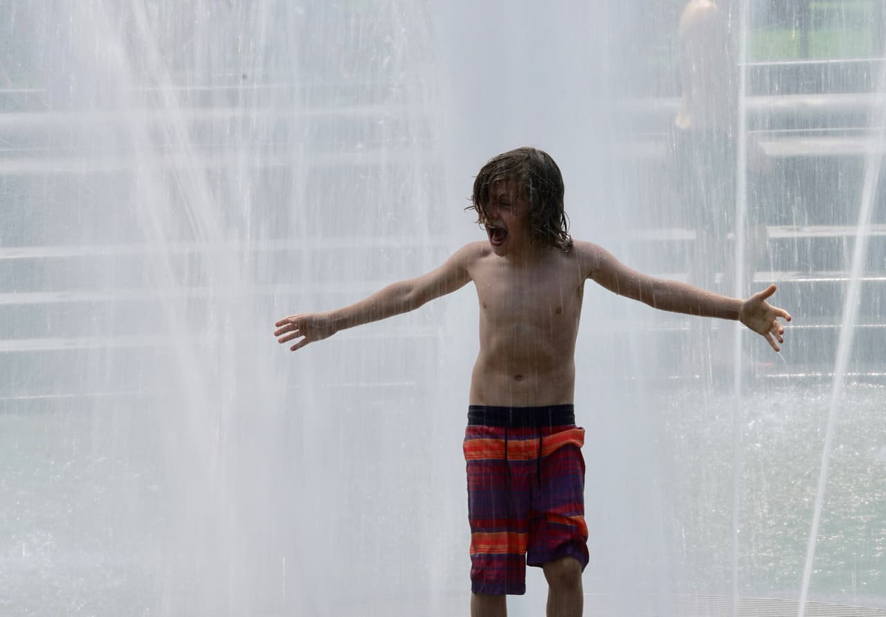 <b>Chestnut Splash Pad </b>
<br>Teléfono: 512-974-9330 
<br>Dirección: 2205 E 16th St