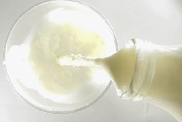 La producción de leche en el 2018 superó los $6.3 mil millones de dólares, siendo el condado de Tulare líder en esta industria. Durante este año, el condado por sí solo vendió $1.6 mil millones de leche y productos lácteos.