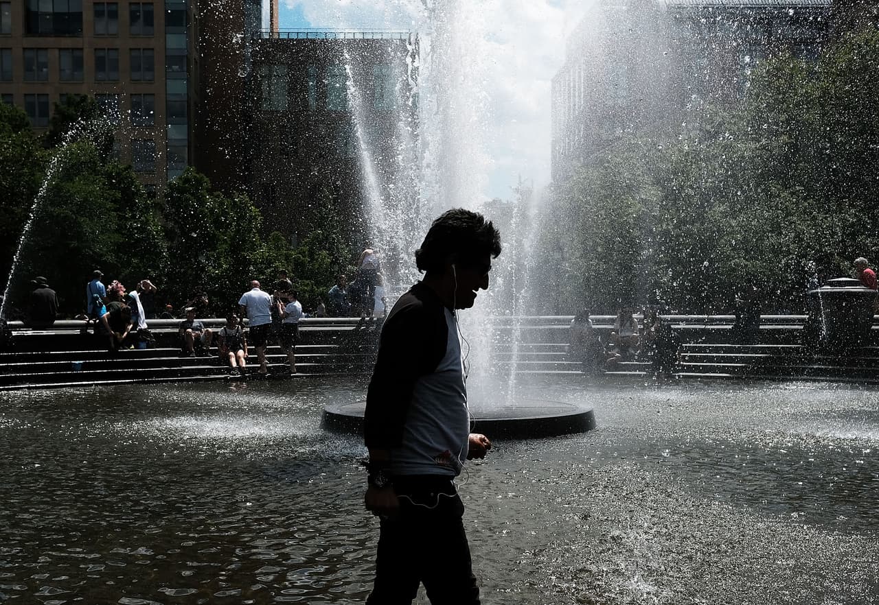 Nueva York tiene un 18.9% de pobreza, con lo que queda en el séptimo puesto entre las diez ciudades más pobladas de EEUU.