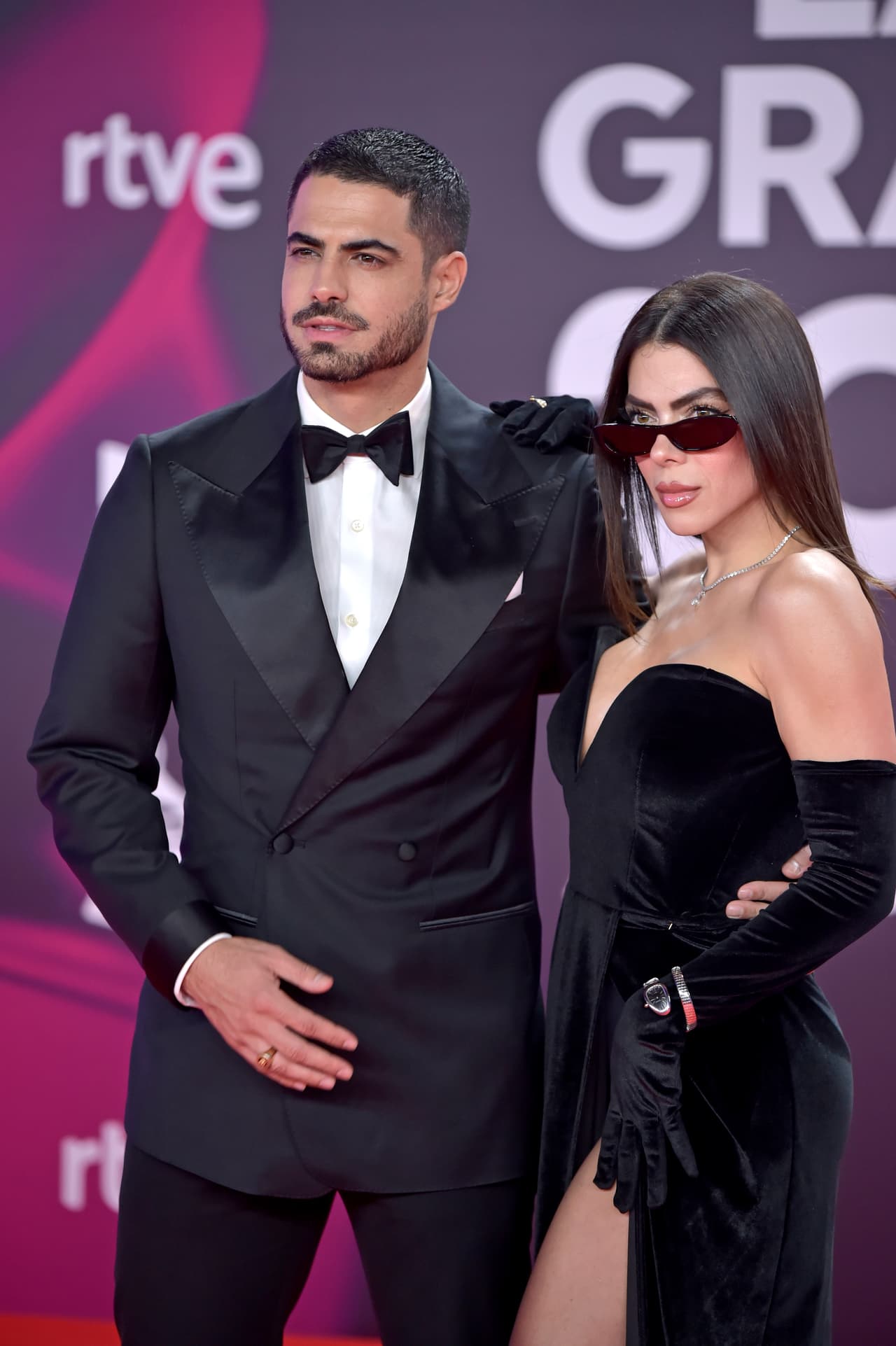 El colaborador de 
<b>El Gordo y La Flaca</b> llegó con este impeclable 'outfit' oscuro.
