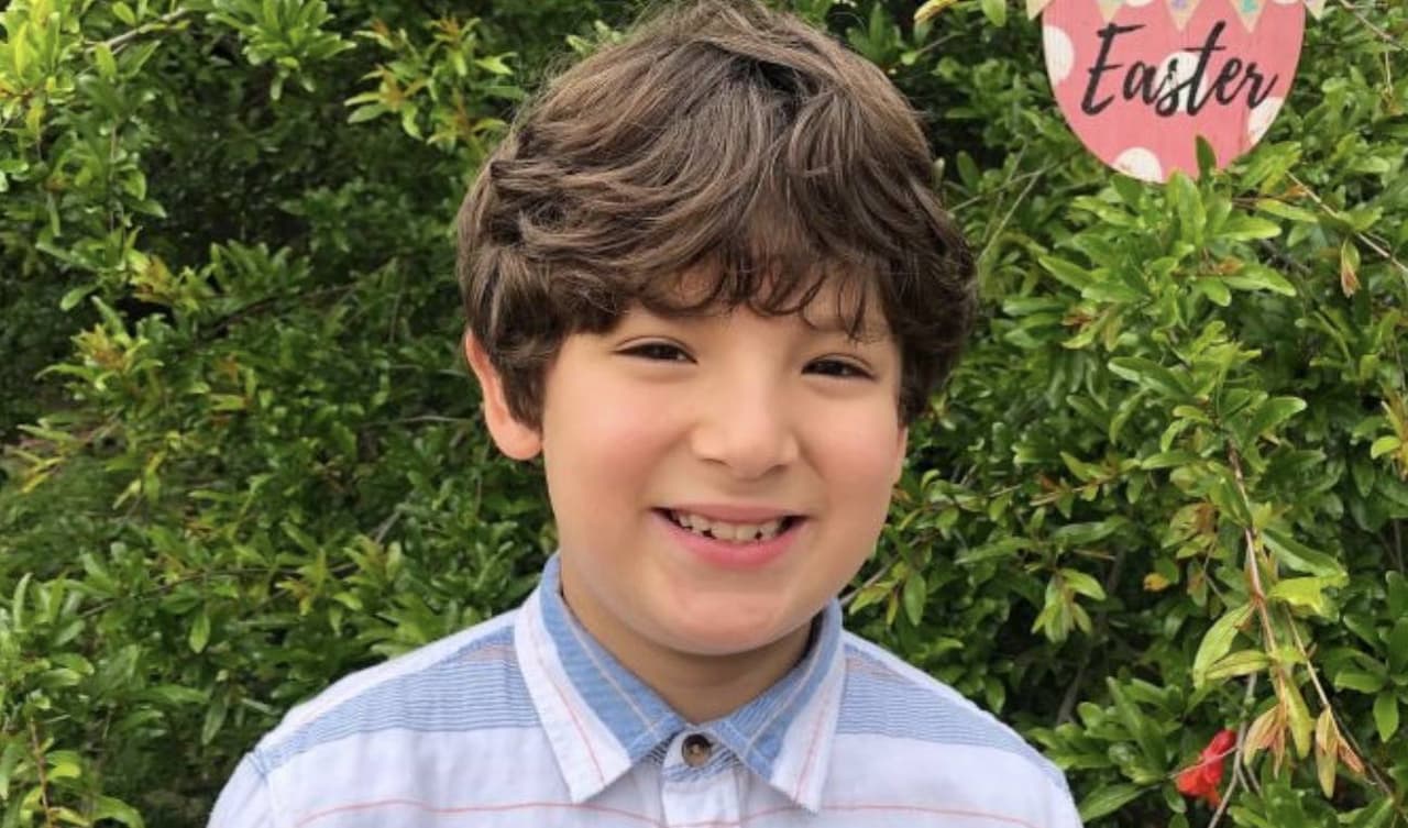 El pequeño Matthew Farias, de 9 años, 
<a href="https://www.univision.com/local/los-angeles-kmex/menor-de-9-anos-habria-muerto-en-los-brazos-de-su-madre-en-el-tiroteo-en-orange-fotos">fue una de las víctimas mortales de este tiroteo</a>. Su madre, quien no ha sido identificada por las autoridades, se encuentra en estado crítico por disparos recibidos de Gaxiola González.